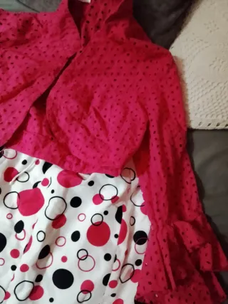 2Traje Flamenca Amarillo Lunares y el rosa 40 €