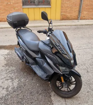 SYM Jet X Maxi Scooter Negra Automática