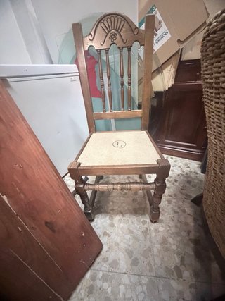 Silla de comedor de madera