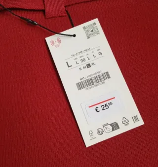 Falda Zara punto roja con cinturón