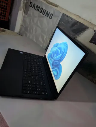 Portátil Toshiba Negro