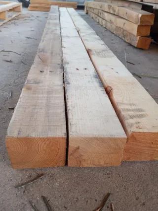 Vigas, postes,palos, puntales, listones de madera