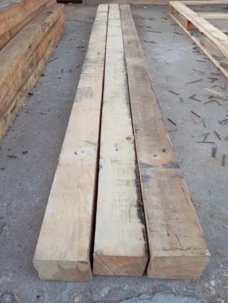 Vigas, postes,palos, puntales, listones de madera