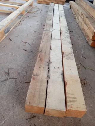 Vigas, postes,palos, puntales, listones de madera