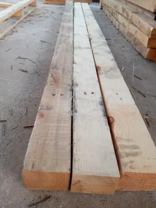 Vigas, postes,palos, puntales, listones de madera