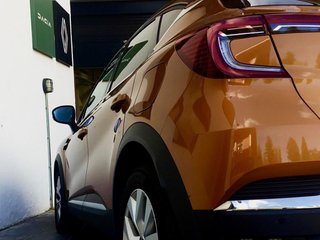 RENAULT RENAULT CAPTUR HIBRIDO ENCHUF 160CV RENAULT CAPTUR HIBRIDO ENCHUF 160CV