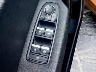 RENAULT RENAULT CAPTUR HIBRIDO ENCHUF 160CV RENAULT CAPTUR HIBRIDO ENCHUF 160CV