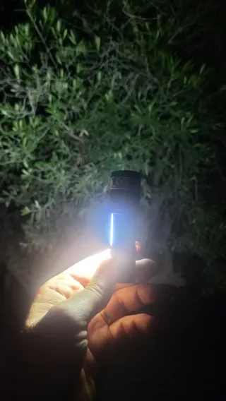 Linterna LED táctica alta potencia
