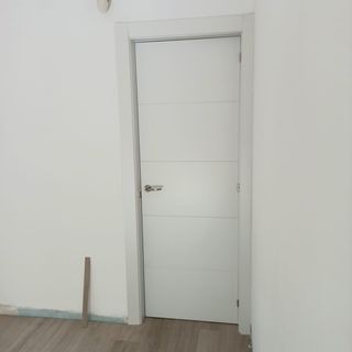 Instalador Montador De Puertas Carpintero