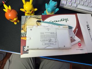 Nintendo DS Lite Blanca con Caja y Juego