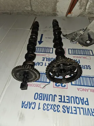 Árboles de levas Mercedes C220 143cv