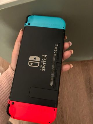 Nintendo Switch Edición Mario + Accesorios