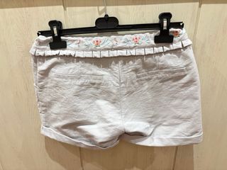 Pantalón corto bordado buena calidad
