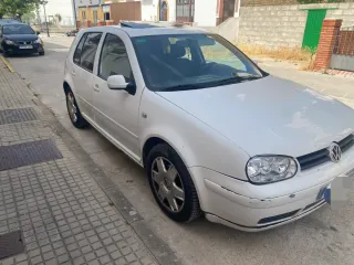 Volkswagen Golf 2000