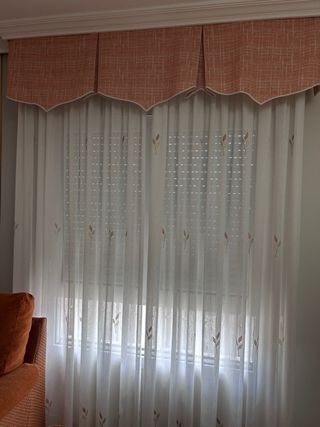 Juego 3 cortinas salón blancas y multicolor