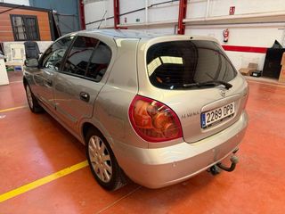 Nissan Almera 2004