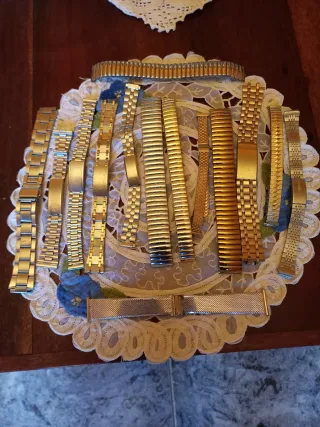 Lotto cinturini orologio oro e argento