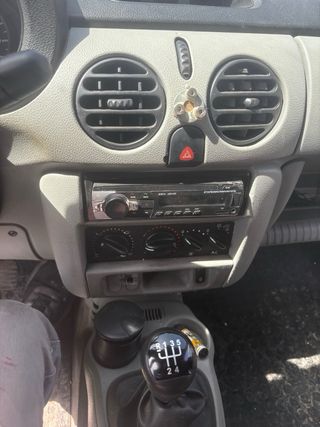 Nissan Kubistar 2005