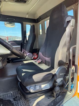Camión MAN TGS 26.360 caja MEILLER