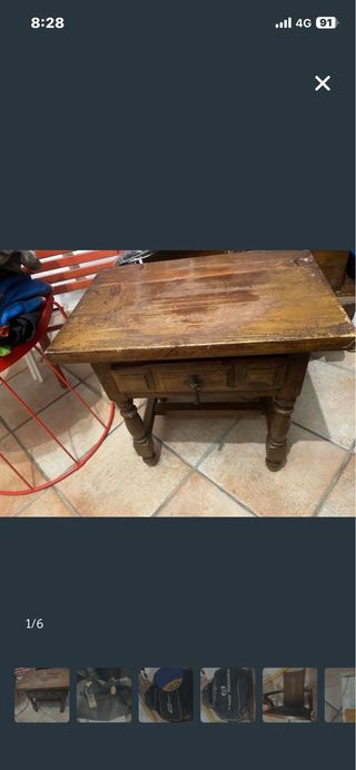 Mesita de noche de madera