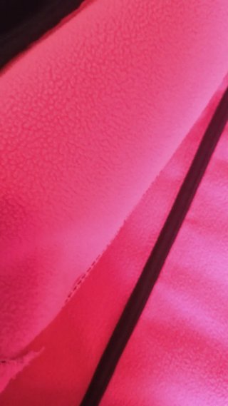 Chaqueta deportiva mujer negra y rosa