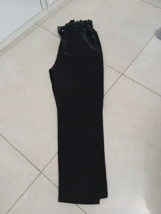 Pantaloni neri donna con stampa graffiti