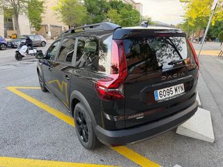 Dacia Jogger Hybrid 140CV Extreme 7 p · 1.200 km
