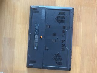 Ordenador portátil ASUS negro