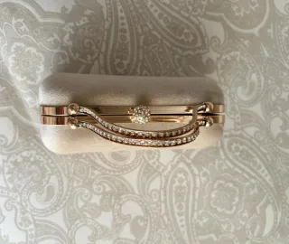 Bolso de fiesta beige y dorado sin estrenar