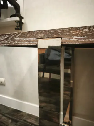 Mesa consola de madera maciza ypatas metálicas