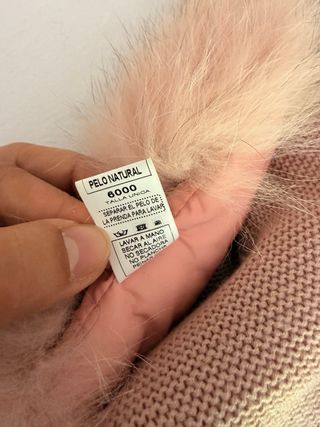 Abrigo Pangasa rosa con capucha y pelo natural