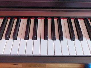 Piano Electrónico Yamaha Clavinova CLP320