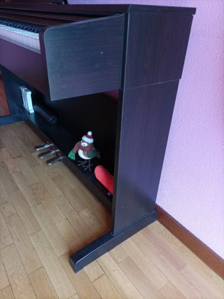 Piano Electrónico Yamaha Clavinova CLP320