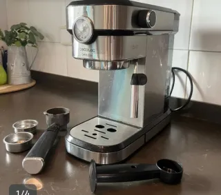 Cafetera Cecotec Cafelizzia