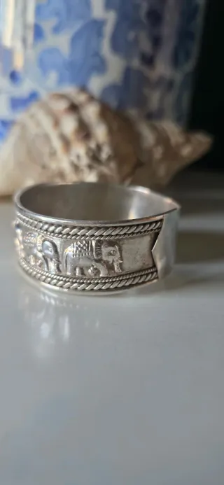 Brazalete de plata vintage elefantes
