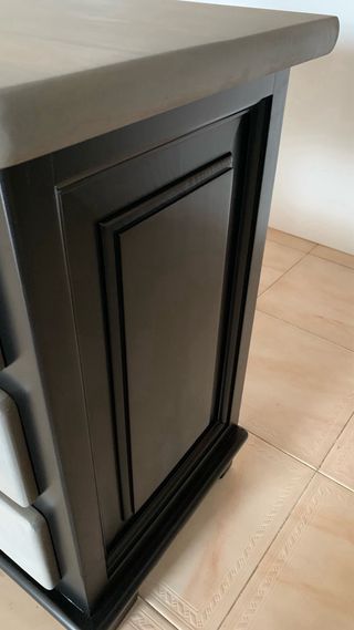 Mesita de noche madera maciza