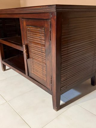 Mueble TV madera marrón