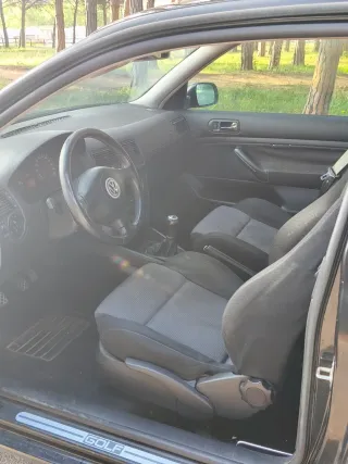 Volkswagen Golf 2001