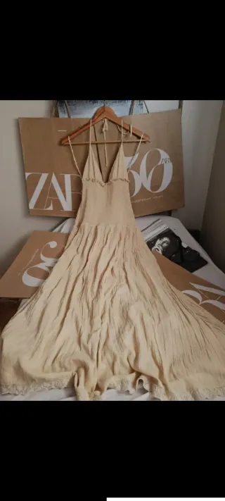 Vestido largo Zara beige talla única