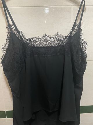 Top negro SHEIN encaje tirantes