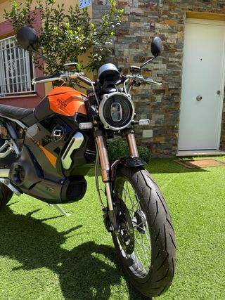 Moto Super Soco TC Max ELECTRICA Negra/Naranja