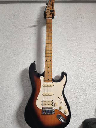 Washburn Stratocaster Sunburst