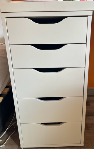 Escritorio blanco con cajonera blanco