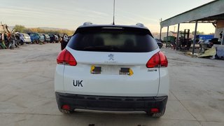 Peugeot 2008 1.2 G 2015