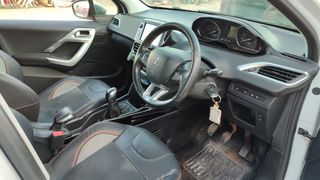 Peugeot 2008 1.2 G 2015