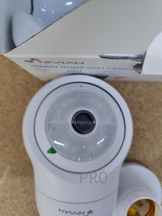 Telecamera di sorveglianza WiFi a forma di lampadina 2K