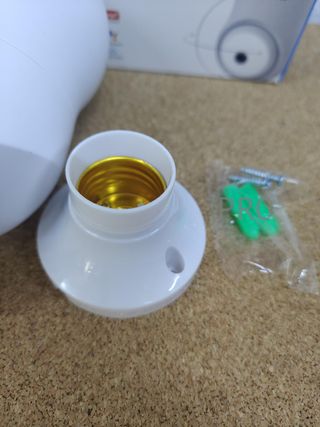 Telecamera di sorveglianza WiFi a forma di lampadina 2K