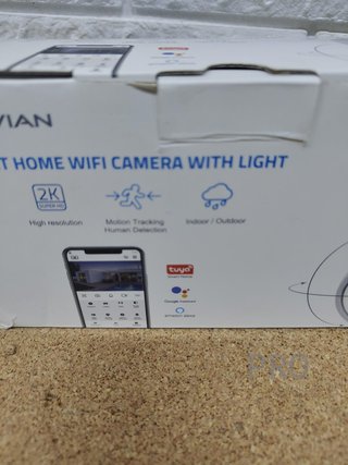 Telecamera di sorveglianza WiFi a forma di lampadina 2K