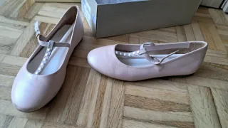 Zapato niña Tizas. Talla 35. Rosa clarito