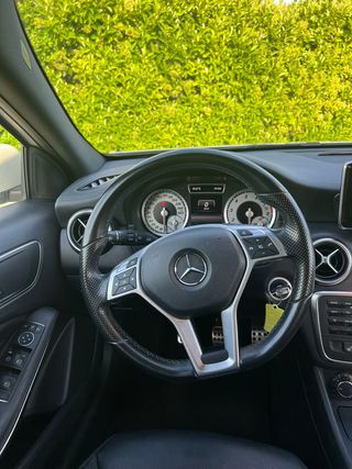 MERCEDES-BENZ CLASE A 200 AMG LINE 2015
